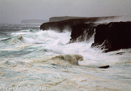 n055.  yesnaby rough sea
