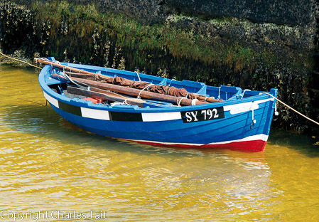 w122 ness blue boat